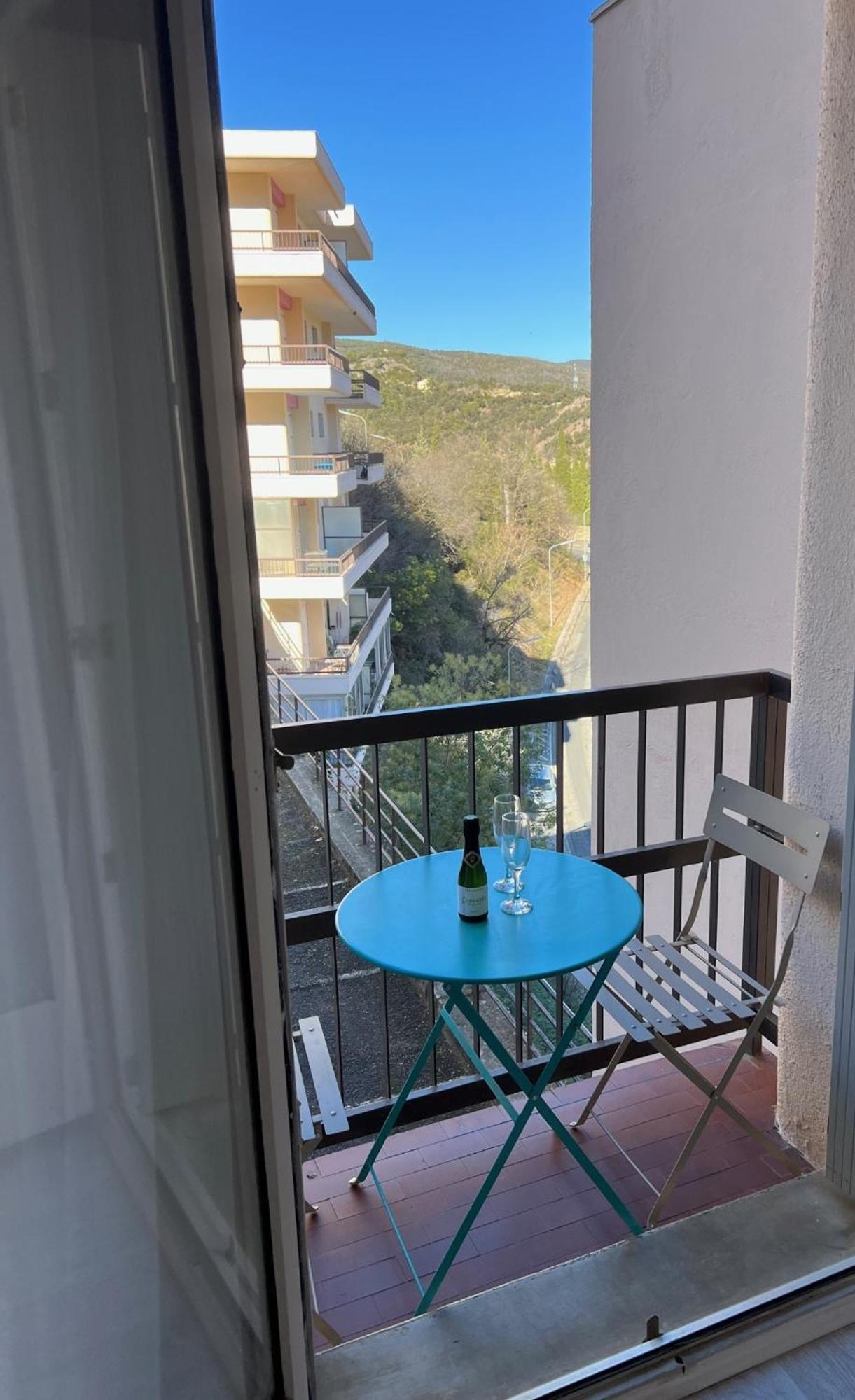אמלי-לה-באינס-פללדה Charmant Logement Entre Mer Et Montagne Ideal Pour Cure Thermale מראה חיצוני תמונה